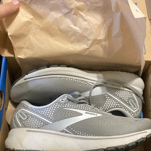 Brooks Ghost 14 Women’s Walking shoes Size US 11b - Picture 2 of 4